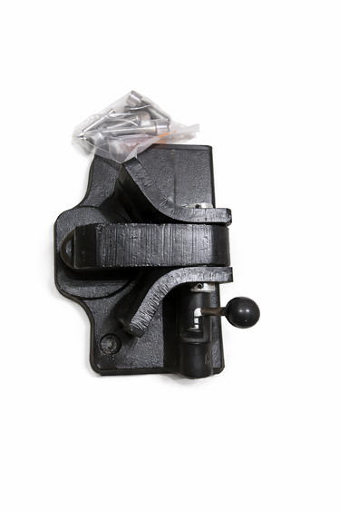 331/52029 TOW HITCH